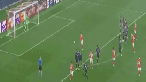 英冠战火燃起：雄狮主场迎战客军奇才，巅峰对决预览！